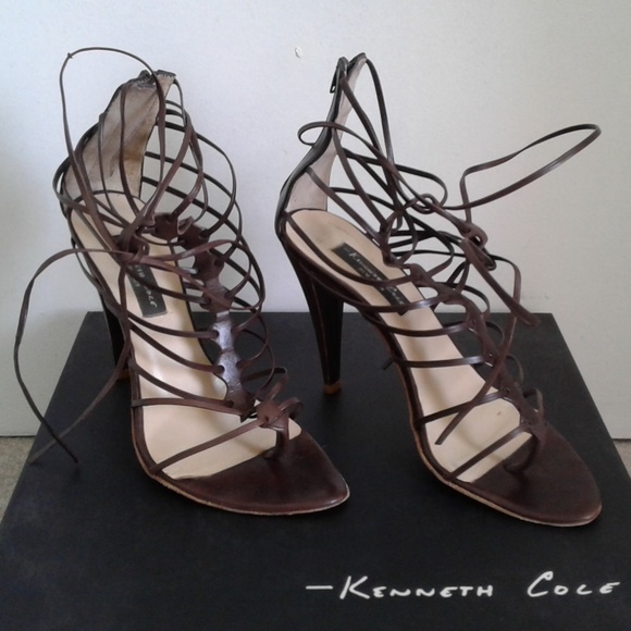 Kenneth Cole Gladiator Heels! - Picture 2 of 8